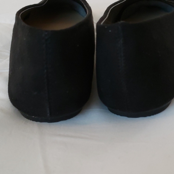 BLACK SUEDE FLATS - Picture 2 of 4
